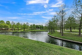 Cozy Condo Nature,park &lakeview 2 Bedroom Condo