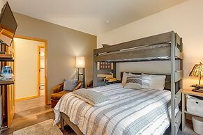 24 Snake River Village Townhomes 2 Bedroom Condo by RedAwning