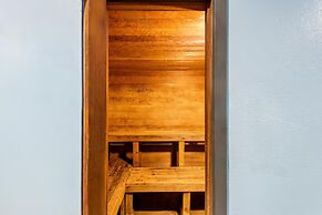 Suburban Studios Fort Dodge