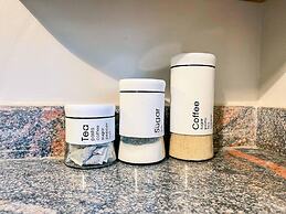 Cozy & Tranquil 1 Bedroom Dainty Haven in Kampala