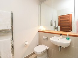 Apartment 20 Summer Place