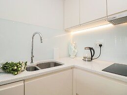 Apartment 20 Summer Place