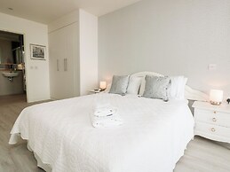 Apartment 20 Summer Place