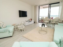 Apartment 20 Summer Place