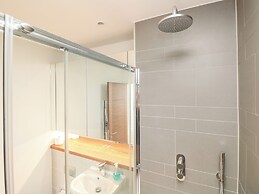 Apartment 20 Summer Place