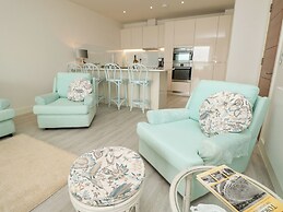 Apartment 20 Summer Place