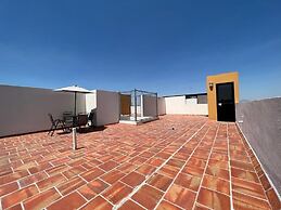 Av. Plan de San Luis 1175