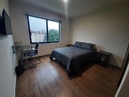 Av. Plan de San Luis 1175