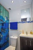 Blue Coast Hostal - Hostel