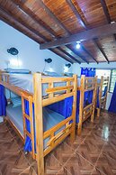 Blue Coast Hostal - Hostel