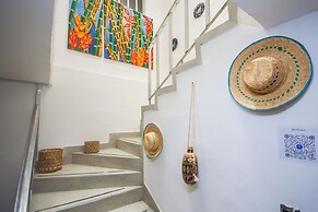 Blue Coast Hostal - Hostel