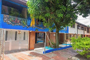 Blue Coast Hostal - Hostel