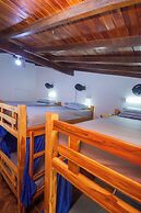 Blue Coast Hostal - Hostel