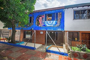 Blue Coast Hostal - Hostel