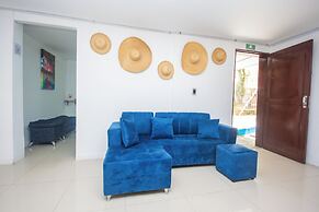 Blue Coast Hostal - Hostel