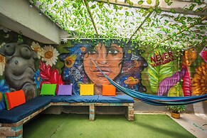 Blue Coast Hostal - Hostel