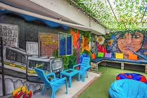 Blue Coast Hostal - Hostel