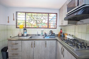 Blue Coast Hostal - Hostel