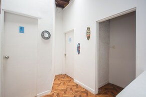 Blue Coast Hostal - Hostel