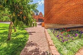 Orman Mansion - Pueblo's Most Luxurious Stay