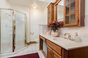 Orman Mansion - Pueblo's Most Luxurious Stay