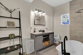 Beautiful 3500 SqFt Villa in Fountain Sq