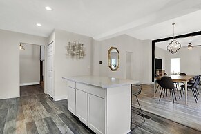 Beautiful 3500 SqFt Villa in Fountain Sq