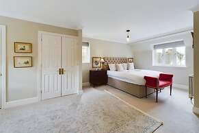 The Fosse Way Cottage - Breathtaking 5bdr Cottage With Parking Garden