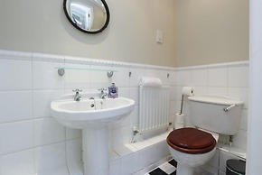 The Fosse Way Cottage - Breathtaking 5bdr Cottage With Parking Garden