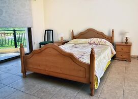 Villa Serena in Pomos