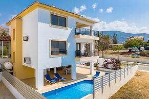 Villa Serena in Pomos