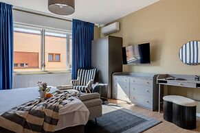 HOLT - Dolce in Napoli