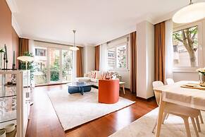 Spacious Flat 3 min to Coast and Bagdat Avenue
