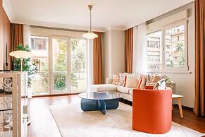 Spacious Flat 3 min to Coast and Bagdat Avenue