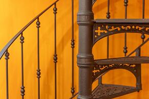 Via Carlo De Cesare 15