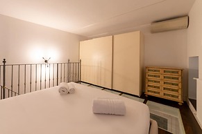 Via Carlo De Cesare 15