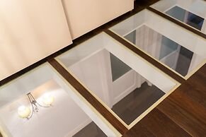 Via Carlo De Cesare 15