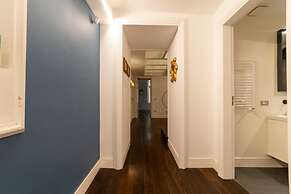 Via Carlo De Cesare 15