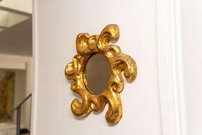 Via Carlo De Cesare 15