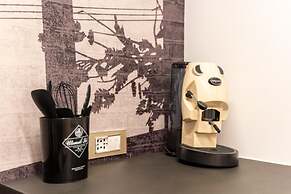 Via Carlo De Cesare 15