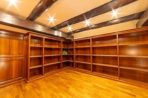 Via Carlo De Cesare 15