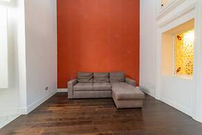 Via Carlo De Cesare 15