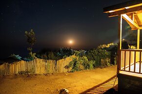 Goat Bungalow and Camping