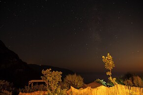 Goat Bungalow and Camping