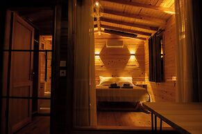 Goat Bungalow and Camping