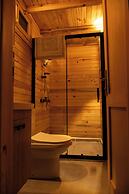 Goat Bungalow and Camping