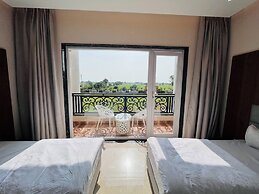 Gaurison Hotel&Resort