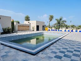 Gaurison Hotel&Resort