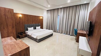 Gaurison Hotel&Resort