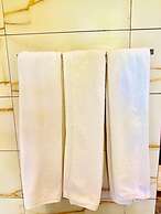 Lagoon gate Tangalle Resort